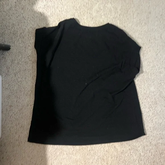 Classic Black Women's Top - Picture 7 of 7